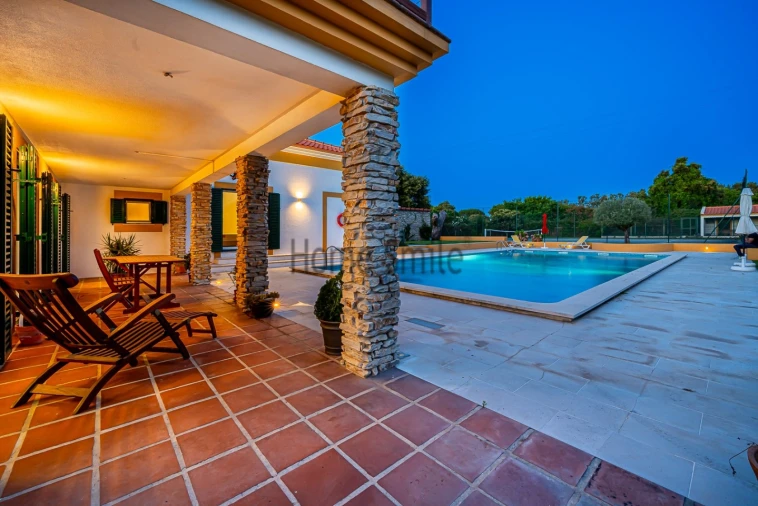 Moradia T5 para Venda em Santo Estêvão Foto 50