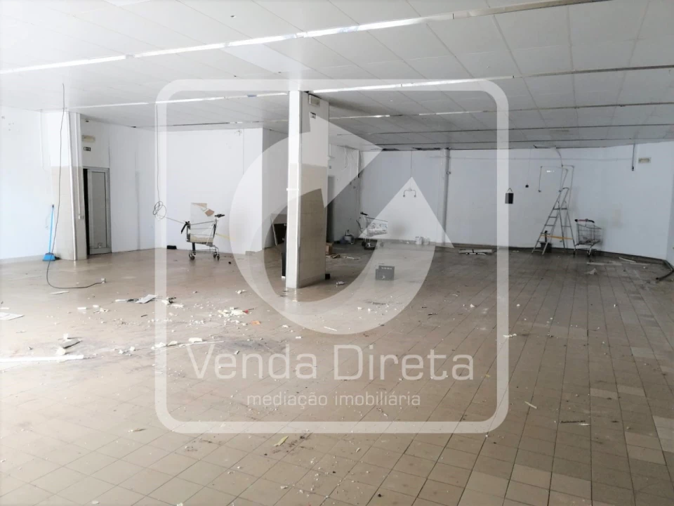 Loja para Venda em Santo Antonio da Charneca Foto 8