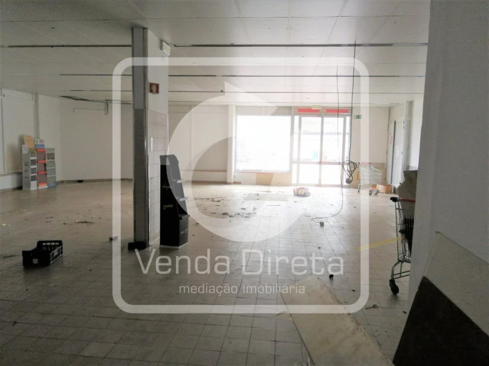 Loja para Venda em Santo Antonio da Charneca Foto 12