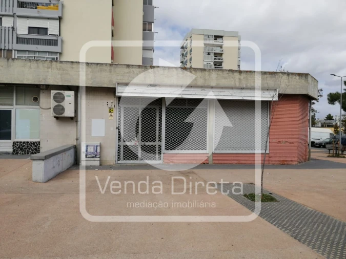 Loja para Venda em Santo Antonio da Charneca Foto 1