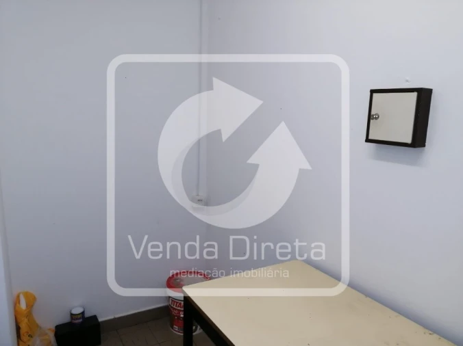 Loja para Venda em Santo Antonio da Charneca Foto 13