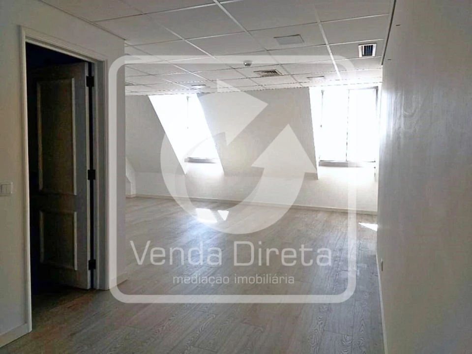 Escritório para Venda em Santa Maria Maior Foto 2