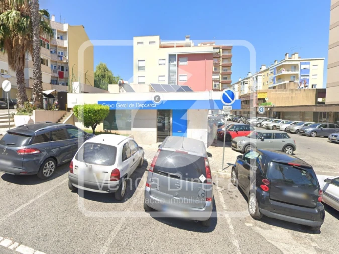 Loja para Venda em Póvoa de Santo Adrião e Olival Basto Foto 7