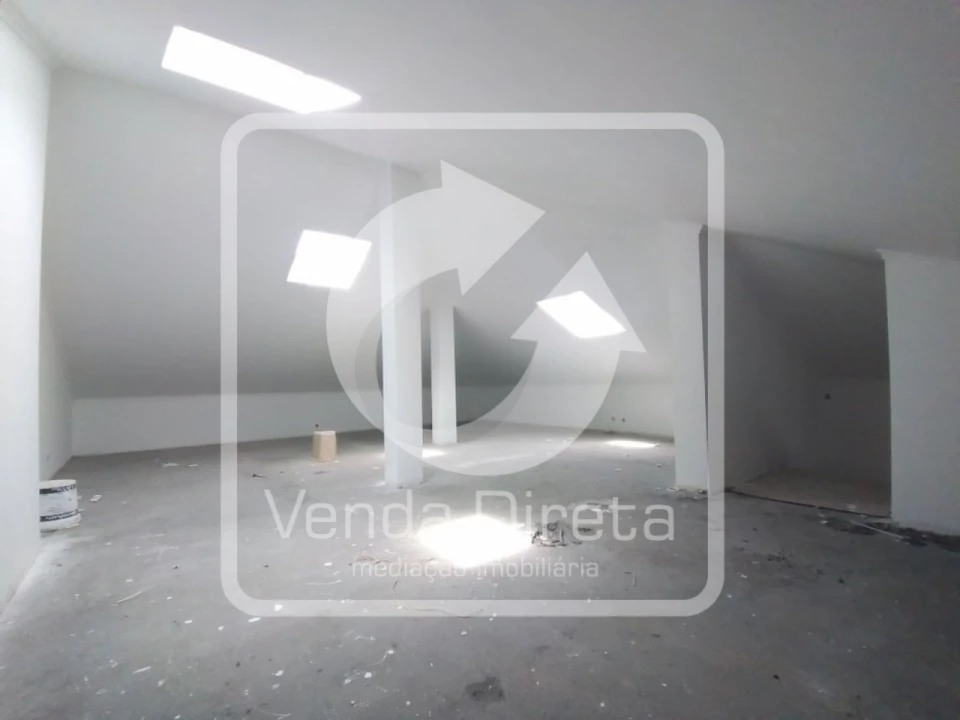 Moradia T3 para Venda em Rio de Mouro Foto 31