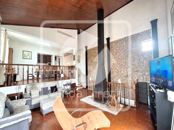 Moradia T6 para Venda em Arruda dos Vinhos Foto 7