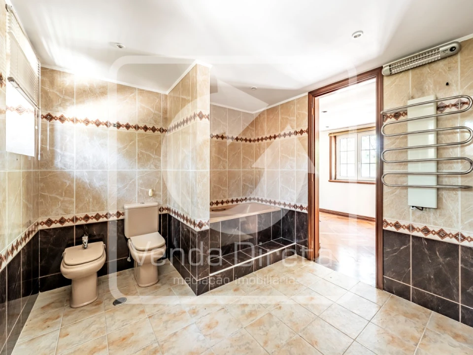 Moradia T7 para Venda em Queluz e Belas Foto 15