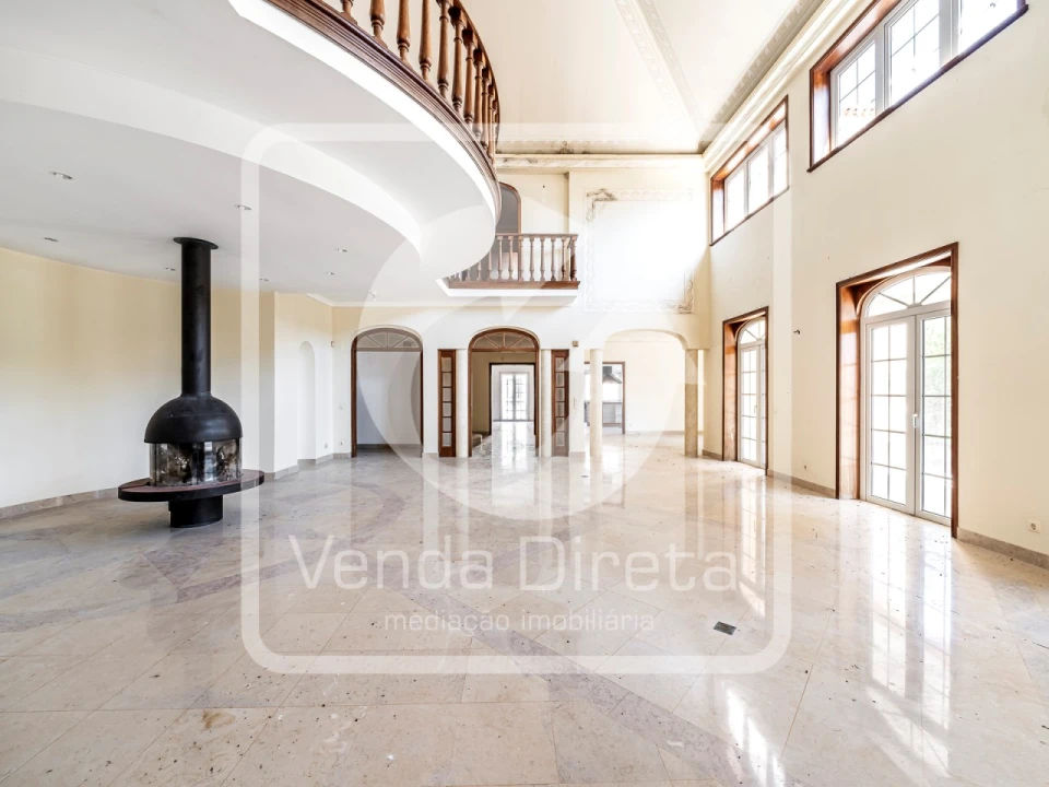 Moradia T7 para Venda em Queluz e Belas Foto 27