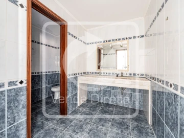Moradia T7 para Venda em Queluz e Belas