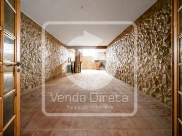 Moradia T7 para Venda em Queluz e Belas