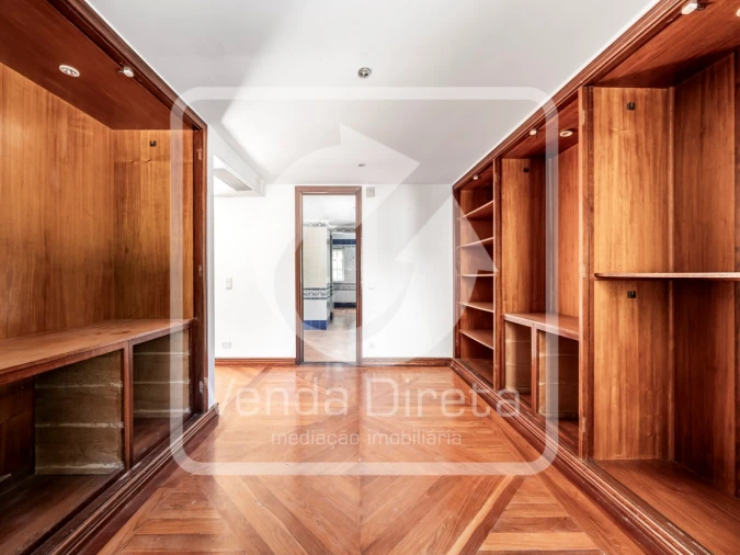 Moradia T7 para Venda em Queluz e Belas Foto 18