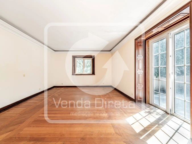 Moradia T7 para Venda em Queluz e Belas Foto 19