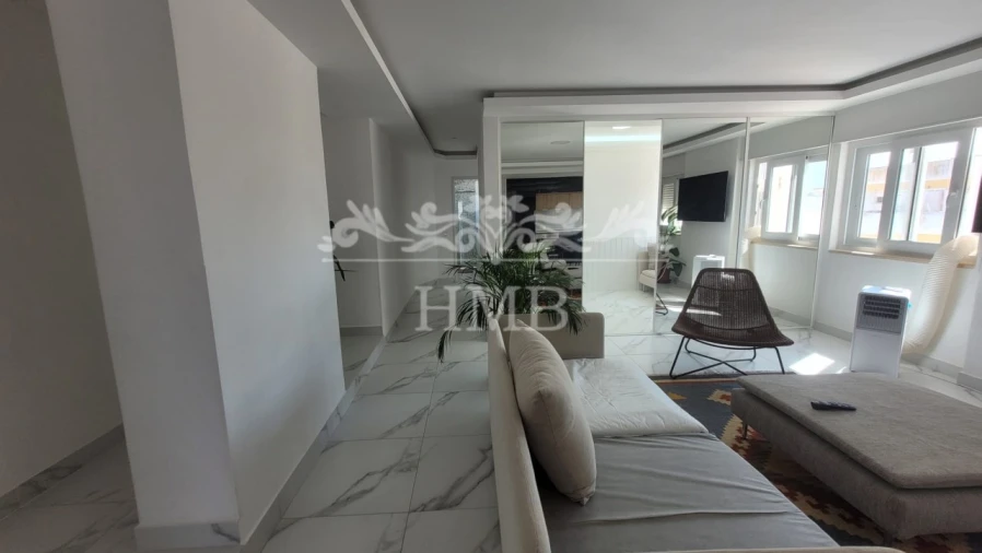 Apartamento T2 para Venda em Portimão Foto 5