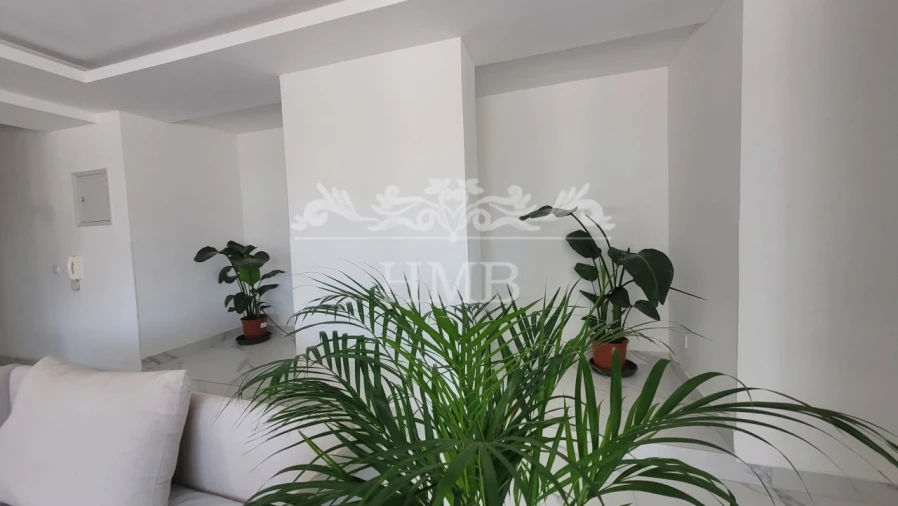 Apartamento T2 para Venda em Portimão Foto 7