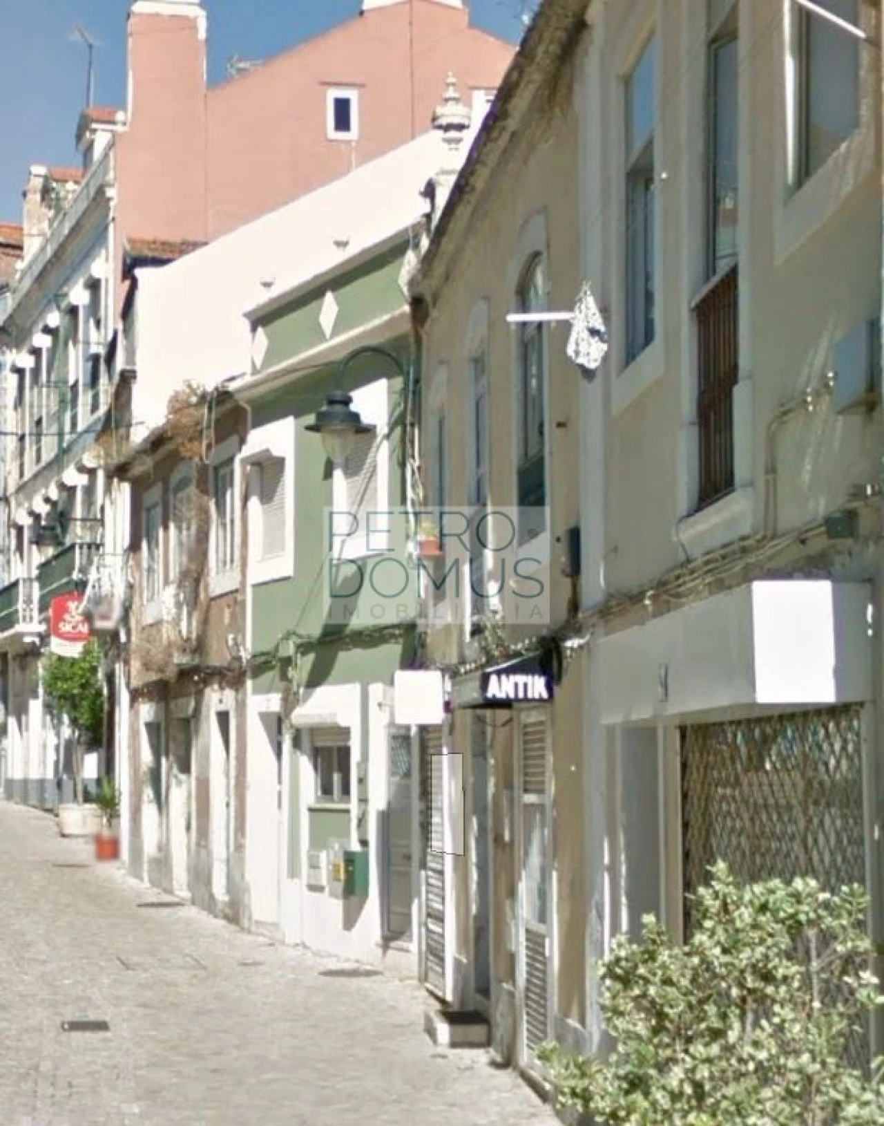 Prédio para Venda em Sacavém e Prior Velho Foto 2