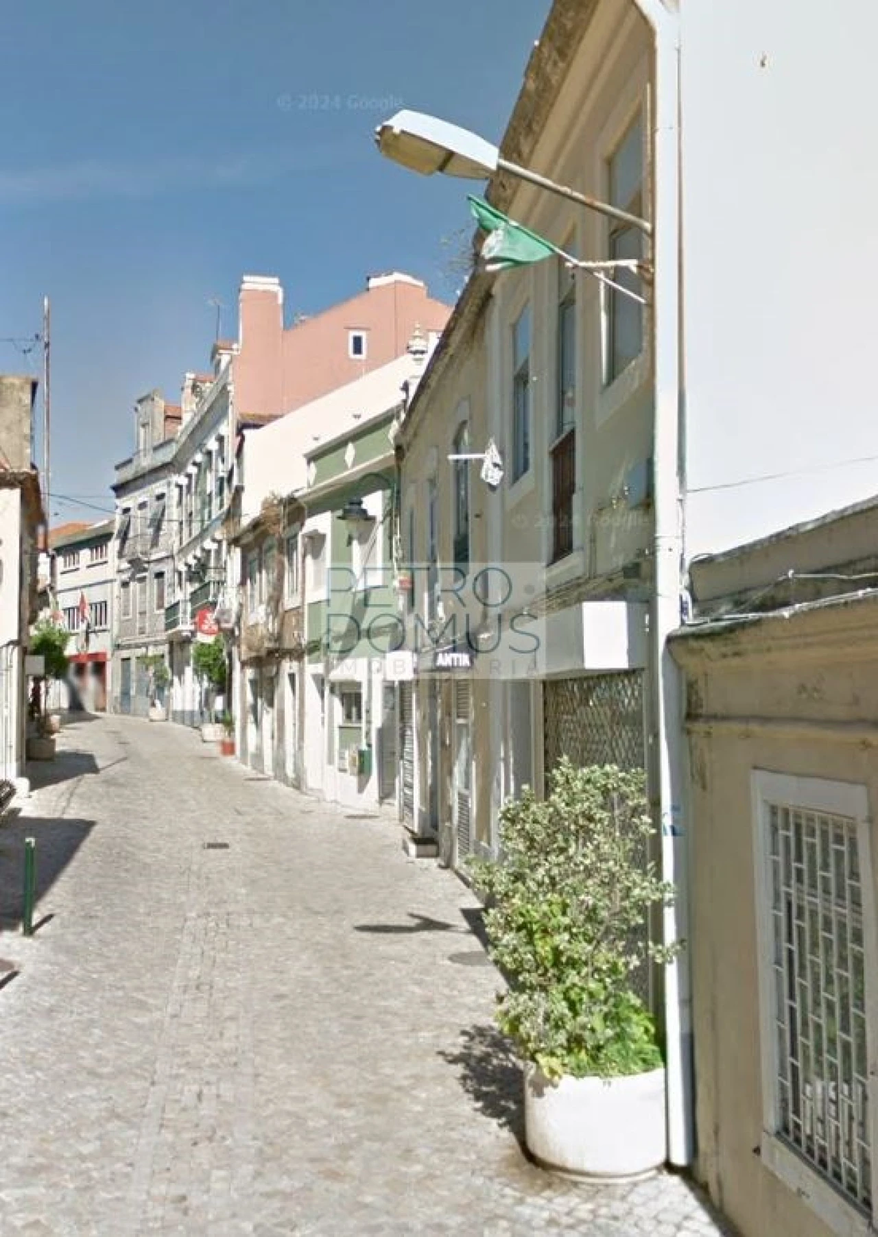 Prédio para Venda em Sacavém e Prior Velho Foto 3