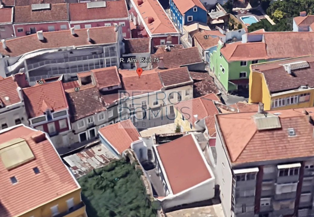 Prédio para Venda em Sacavém e Prior Velho Foto 4