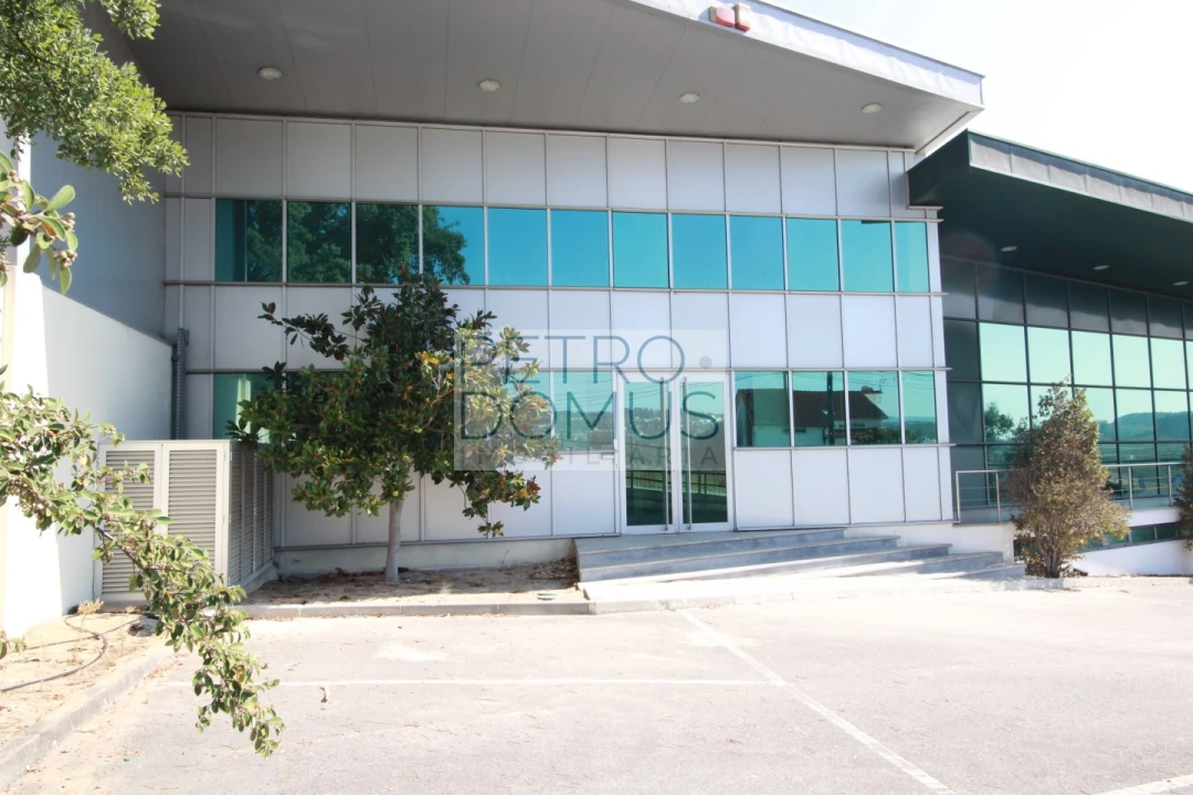 Armazém para Venda em Atouguia Foto 3