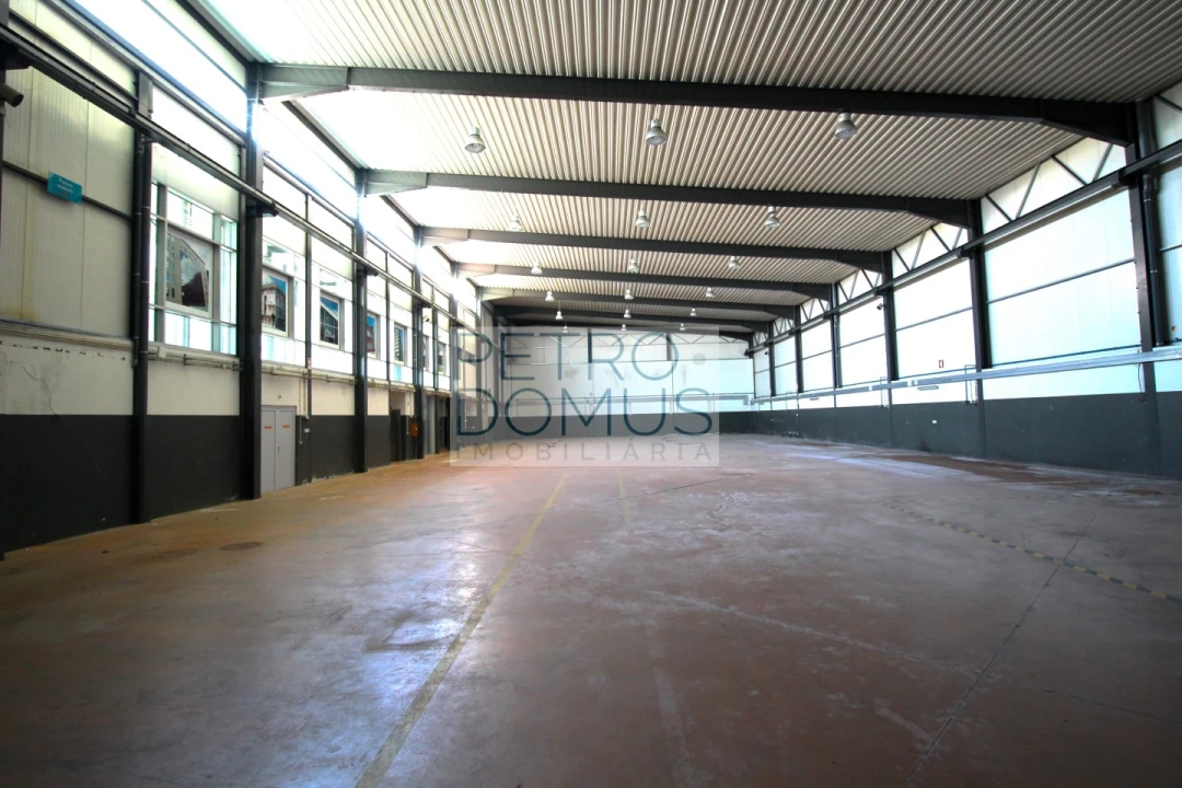 Armazém para Venda em Atouguia Foto 6