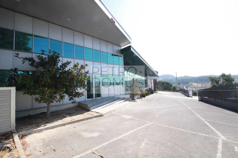 Armazém para Venda em Atouguia Foto 4