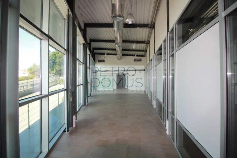 Armazém para Venda em Atouguia Foto 20