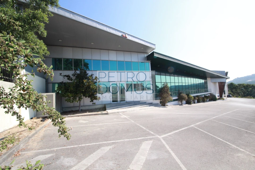 Armazém para Arrendamento em Atouguia Foto 2