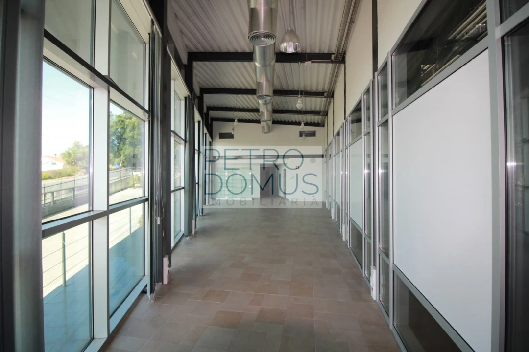 Armazém para Arrendamento em Atouguia Foto 20