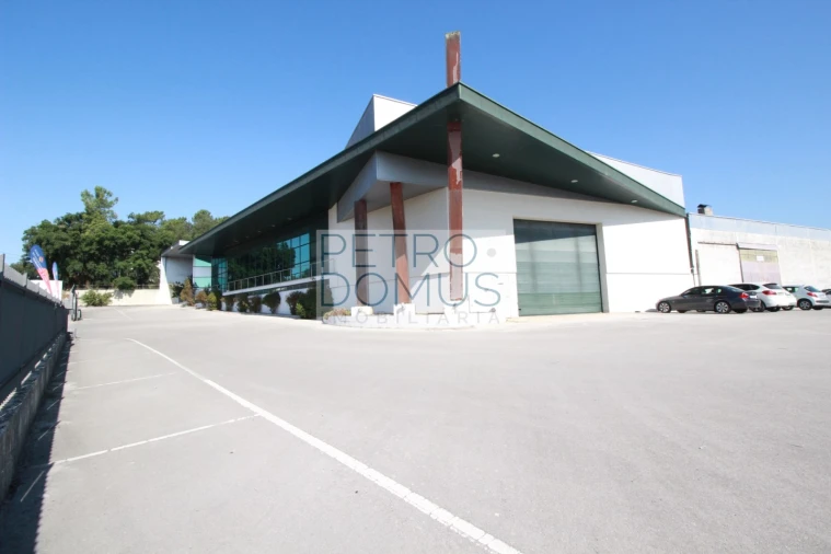 Armazém para Arrendamento em Atouguia Foto 5