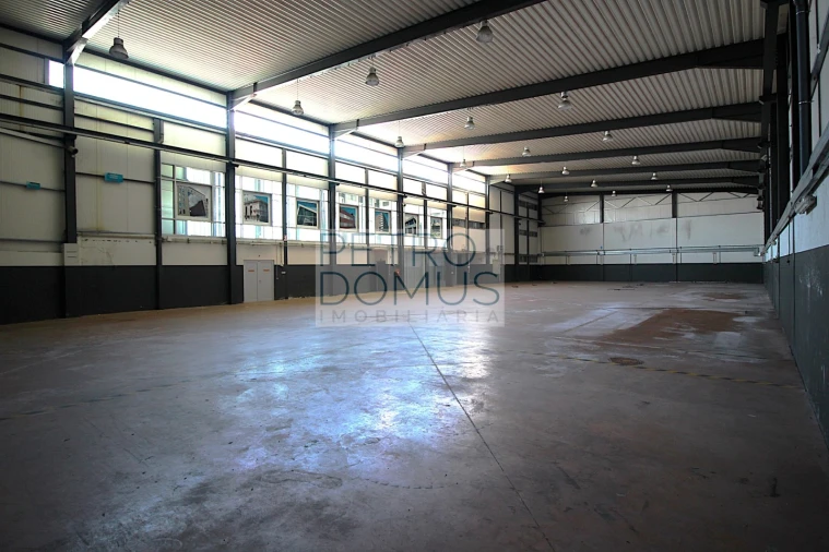 Armazém para Arrendamento em Atouguia Foto 7
