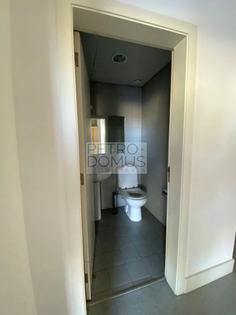 Loja para Arrendamento em Nossa Sra de Fatima Foto 12