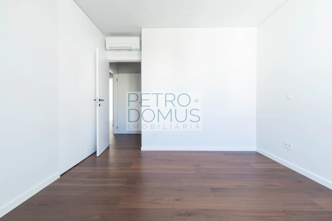Apartamento T3 para Venda em Leiria, Pousos, Barreira e Cortes Foto 15