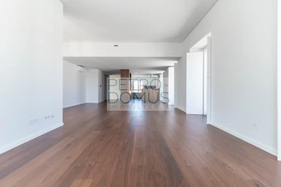 Apartamento T3 para Venda em Leiria, Pousos, Barreira e Cortes