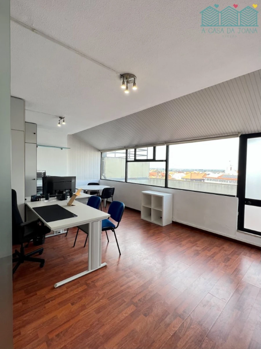 Escritório para Arrendamento em Glória e Vera Cruz Foto 3