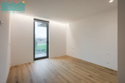 Apartamento T3 para Venda em Glória e Vera Cruz