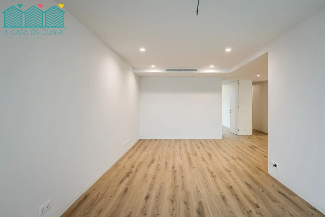Apartamento T4 para Venda em Glória e Vera Cruz Foto 4