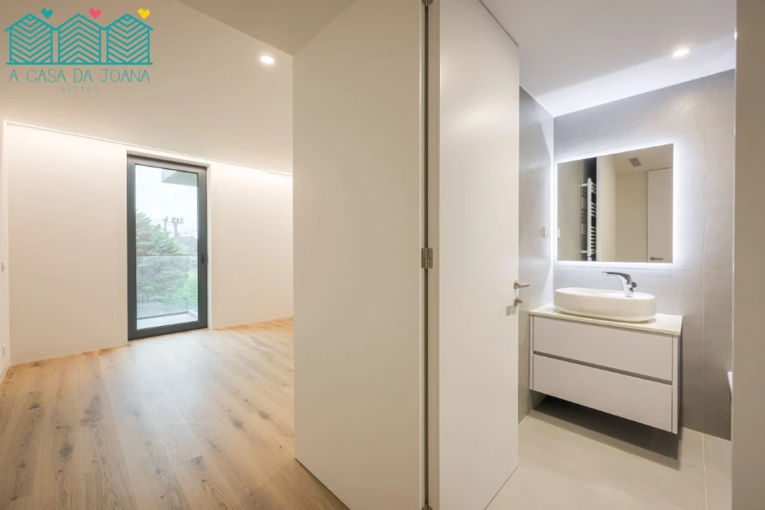 Apartamento T4 para Venda em Glória e Vera Cruz Foto 37