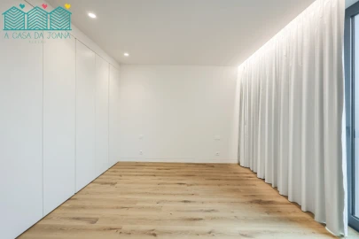 Apartamento T4 para Venda em Glória e Vera Cruz