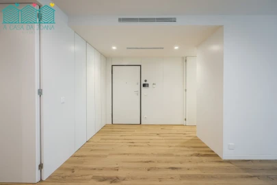 Apartamento T4 para Venda em Glória e Vera Cruz