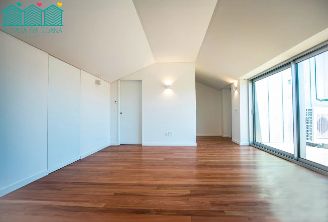 Moradia T4 para Venda em Glória e Vera Cruz Foto 11