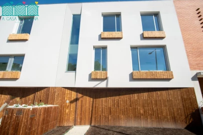 Moradia T4 para Venda em Glória e Vera Cruz