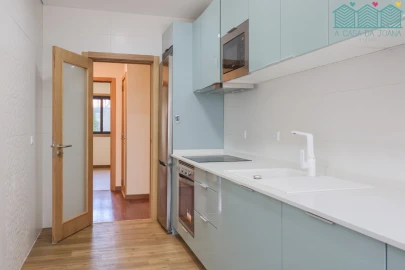 Apartamento T3 para Venda em Glória e Vera Cruz