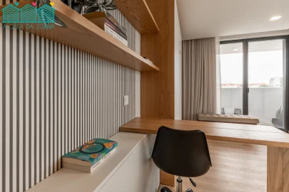 Apartamento T4 para Venda em Glória e Vera Cruz