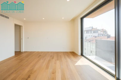 Apartamento T3 para Venda em Glória e Vera Cruz