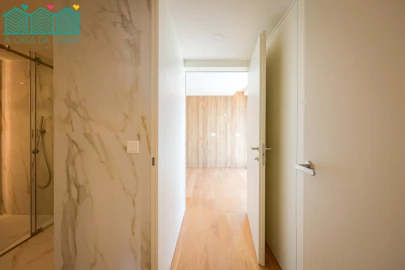 Apartamento T3 para Venda em Glória e Vera Cruz