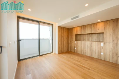 Apartamento T3 para Venda em Glória e Vera Cruz