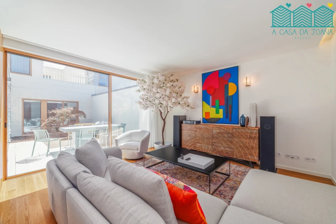 Moradia T4 para Venda em Esgueira Foto 3