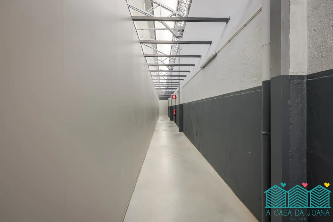 Armazém para Arrendamento em Oliveira do Bairro Foto 25