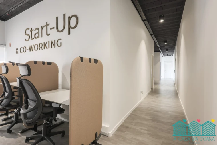 Armazém para Arrendamento em Oliveira do Bairro Foto 12