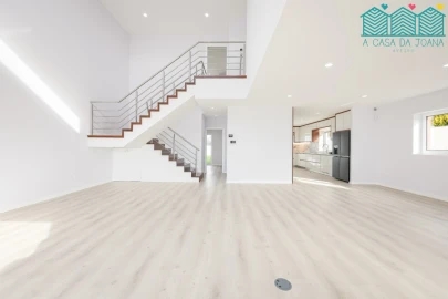 Moradia T4 para Venda em Aradas