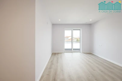 Moradia T4 para Venda em Aradas