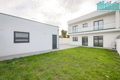 Moradia T4 para Venda em Aradas